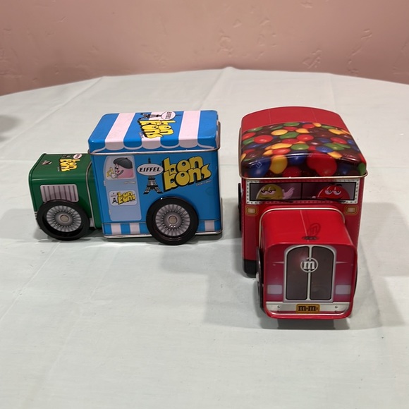 Bon bons and m&m’s tins - Picture 2 of 6
